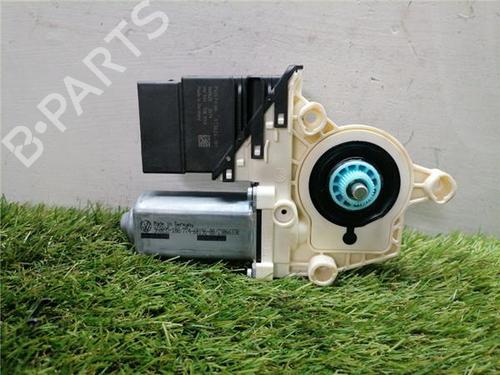 right-rear-window-motor-seat-leon-1p1-2005-2006-2007-2008-2009-2010-2011-2012-2013-36452918 main image