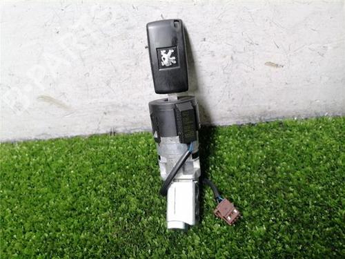 Used Switch Switch PEUGEOT 5008 (0U_, 0E_) 2.0 HDi 150 / BlueHDi 150 (150 hp) 33969956 33969956