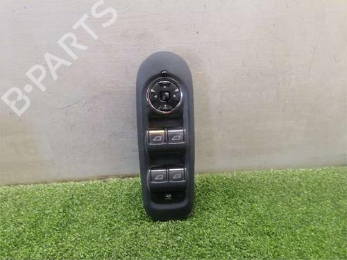 Venstre fortil elrude kontakt Venstre fortil elrude kontakt FORD MONDEO IV Saloon (BA7) 2.0 TDCi (140 hp) 39906009 39906009