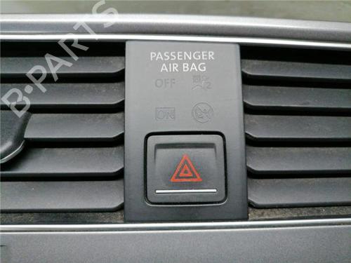 Warning switch VW GOLF VII (5G1, BQ1, BE1, BE2) 1.6 TDI | BP32690192I22 - Image 2