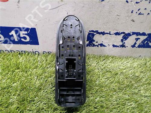 Left front window switch PEUGEOT 308 I (4A_, 4C_) 1.6 16V | BP31901048I27