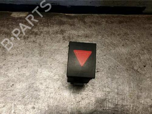 Advarselskontakt VW POLO IV (9N_, 9A_) 1.4 16V (75 hp) 31895803