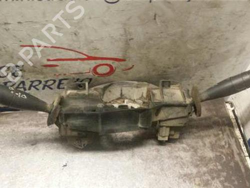 switch-peugeot-partner-mpv-5_-g_-1996-31895556 main image