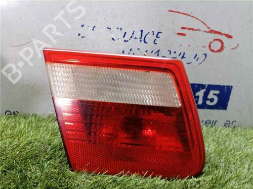 Feu arrière gauche BMW 3 Touring (E46) 320 d (136 hp) 31894110