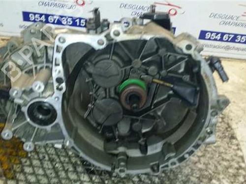 Used Gearbox MITSUBISHI CARISMA Saloon (DA_) 1.9 DI-D (DA5A) (102 hp) 31889397