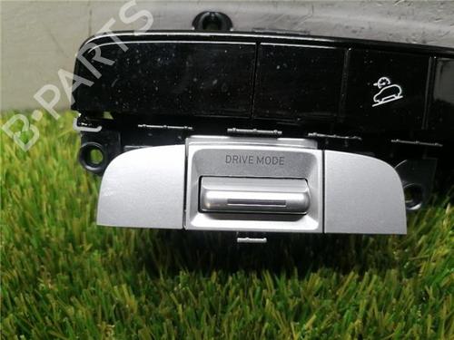 Switch HYUNDAI TUCSON (NX4E, NX4A) 1.6 T-GDi Hybrid 48V | BP31901679I30