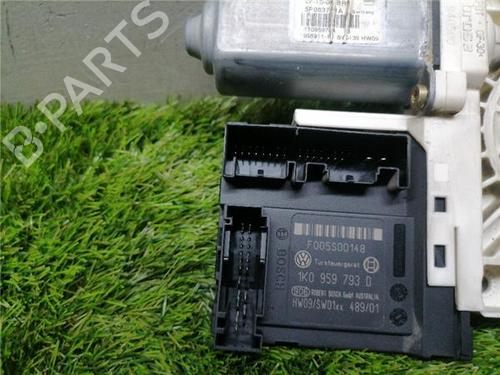 Left front window motor SEAT TOLEDO III (5P2) 2.0 TDI 16V | BP33478132E21 - Image 3