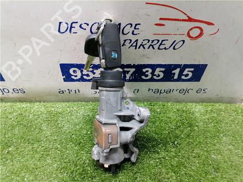 Interruttore SKODA SUPERB I (3U4) 1.9 TDI (130 hp) 31898427