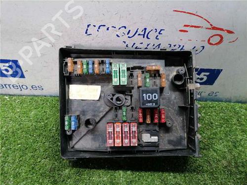 fuse-box-vw-golf-v-1k1-2003-2004-2005-2006-2007-2008-2009-2010-31890592 main image