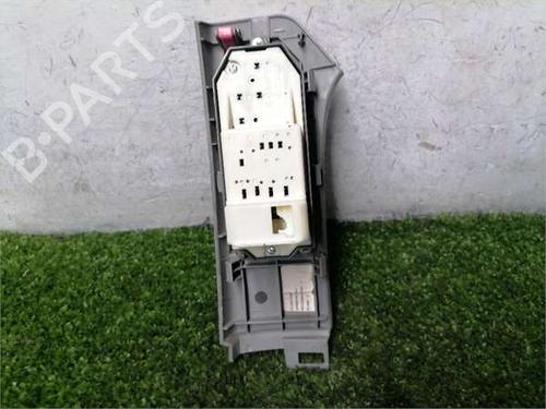 Left front window switch TOYOTA YARIS (_P9_) 1.4 D-4D (NLP90_, NLP90R) | BP36382766I27 - Image 2