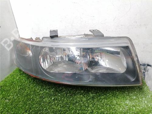 right-headlight-seat-leon-1m1-1999-2000-2001-2002-2003-2004-2005-2006-33132456 main image