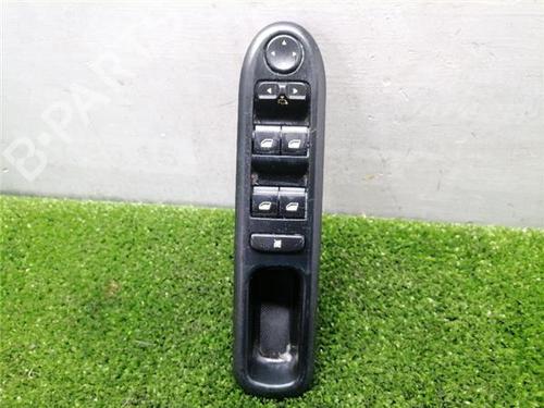 Used Left front window switch Left front window switch PEUGEOT 407 (6D_) 2.0 HDi 135 (6DRHRH, 6DRHRE, 6DRHRG, 6DRHRJ) (136 hp) 32690449 32690449