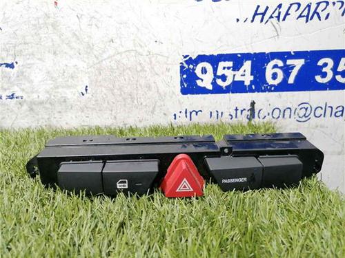 Bouton de warning KIA CEE'D Hatchback (ED) 1.4 (109 hp) 31900647