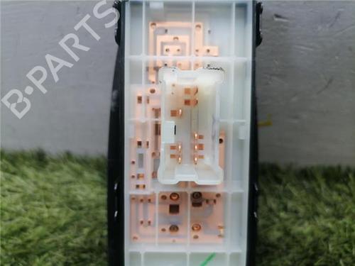 Right front window switch RENAULT KADJAR (HA_, HL_) 1.2 TCe 130 (HLMR) | BP31901175I26