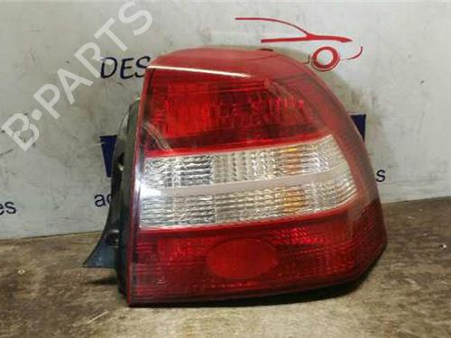Feu arrière droit KIA SHUMA I (FB) 1.5 i 16V (AFB242) (88 hp) 31891082