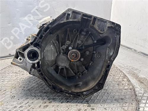 Getriebe für NISSAN QASHQAI II (J11, J11_) 1.2 DIG-T (115 hp) 31894462