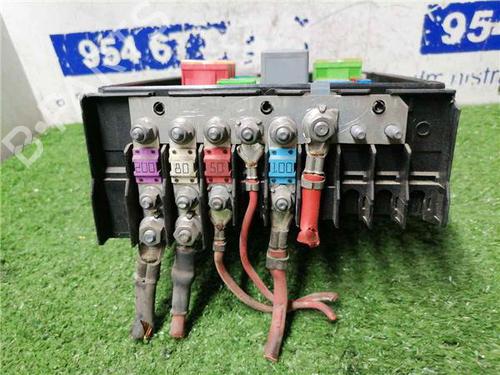 Fuse box SEAT LEON (1P1) 1.9 TDI | BP31890459E1