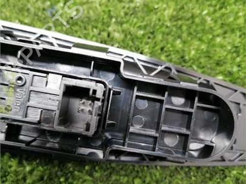 Right front window switch CITROËN C4 I (LC_) 1.4 16V | BP35269858I26 - Image 3