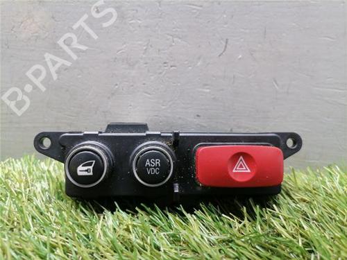 warning-switch-alfa-romeo-159-939_-2005-2006-2007-2008-2009-2010-2011-2012-33477934 main image