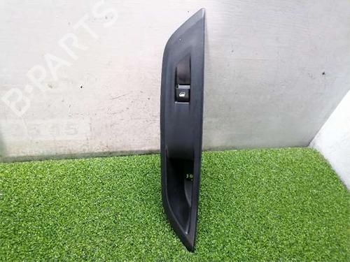 Used Right front window switch Right front window switch 37540246 37540246