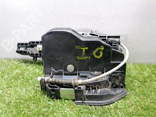 Venstre fortil lås BMW 1 (F21) 116 d (116 hp) 31901450