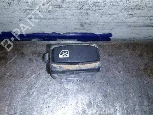 Interrupteur de vitre avant gauche DACIA SANDERO 1.5 dCi (68 hp) 31896135