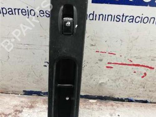 other-kia-carens-i-mpv-fc-fj-1998-1999-2000-2001-2002-2003-2004-2005-2006-2007-31896438 main image