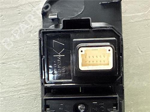 Left front window switch TOYOTA COROLLA Saloon (_E21_) 1.8 VVTi Hybrid (ZWE211) | BP32377158I27