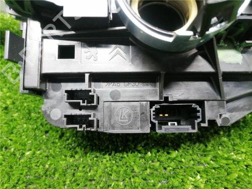 Switch CITROËN C4 CACTUS 1.6 BlueHDi 100 | BP32200240I30 