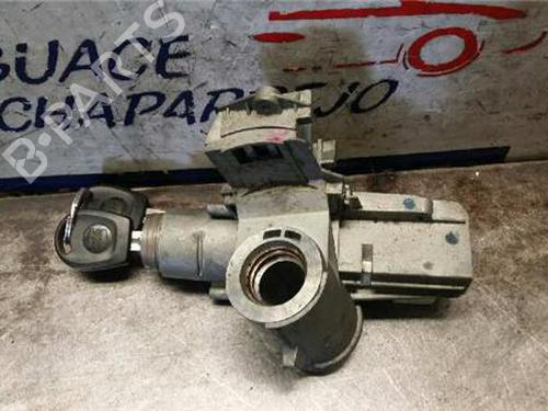 Used Switch SEAT ALHAMBRA (7V8, 7V9) 1.9 TDI (90 hp) 31895593