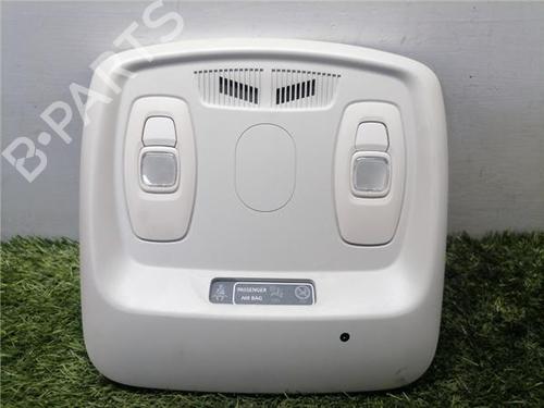 interior-roof-light-renault-kadjar-ha_-hl_-2015-31901167 main image