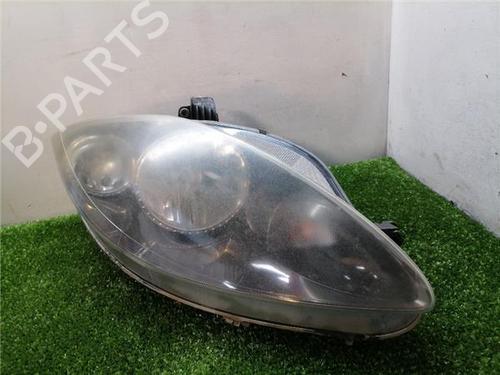 Used Right headlight Right headlight SEAT LEON (1P1) 1.6 (102 hp) 33562045 33562045