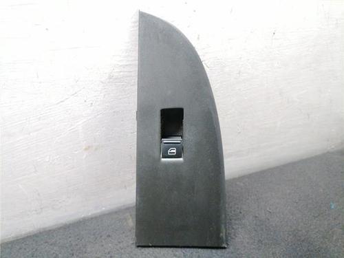 Used Right front window switch Right front window switch SEAT LEON (1P1) 1.4 TSI (125 hp) 34528519 34528519