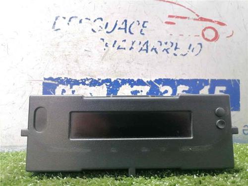 radio-renault-clio-iii-br01-cr01-2005-2006-2007-2008-2009-2010-2011-2012-2013-2014-31900305 main image