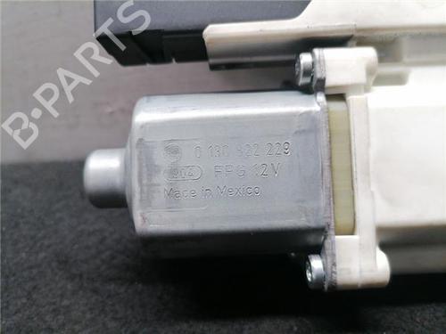 Left front window motor VW GOLF VAN VI Variant (AJ5) 1.6 TDi | BP33477966E21 - Image 3