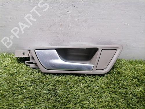 Used Rear left interior door handle AUDI Q5 (8RB) 2.0 TDI quattro (170 hp) 31900845