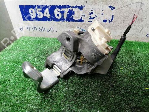 Switch TOYOTA AURIS (_E15_) 1.4 D-4D (NDE150_, NDE150R) | BP31899377I30