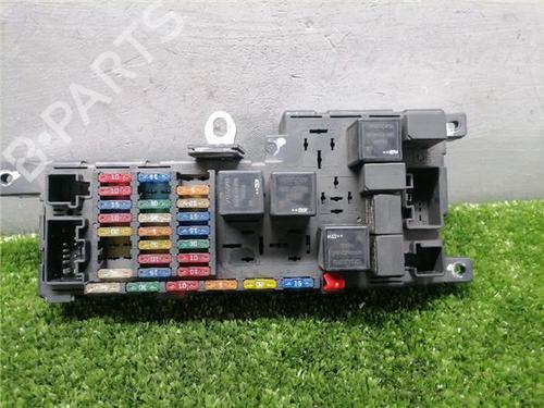 Boîte à Fusibles Boîte à Fusibles VOLVO S80 I (184) 2.4 (140 hp) 34641539 34641539