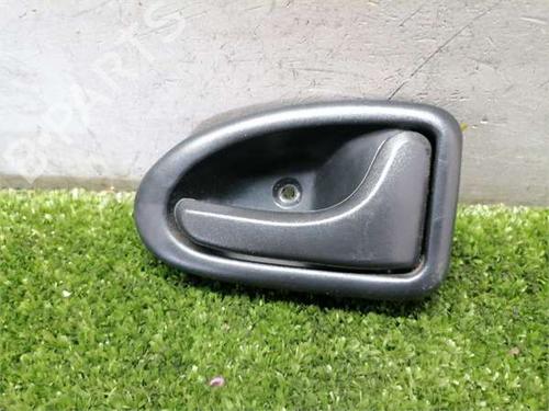Used Front right interior door handle Front right interior door handle RENAULT CLIO II (BB_, CB_) 1.2 (BB0A, BB0F, BB10, BB1K, BB28, BB2D, BB2H, CB0A,... (58 hp) 36656484 36656484