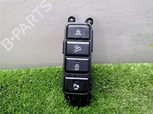 switch-hyundai-tucson-nx4e-nx4a-2020-31901281 main image