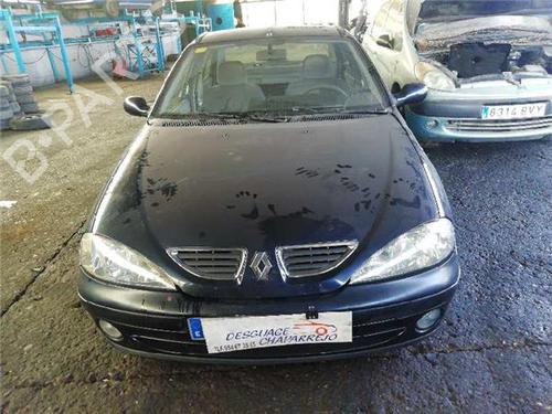 Brugte RENAULT MEGANE I Classic (LA0/1_) 1.9 dTi (LA08, LA0N, LA0K) (98 hp) 4410111
