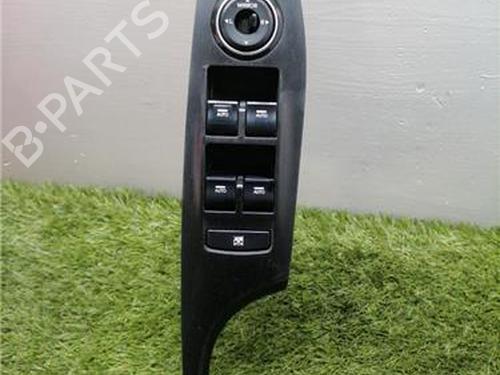 Used Left front window switch Left front window switch HYUNDAI i40 I (VF) 1.7 CRDi (116 hp) 32690061 32690061