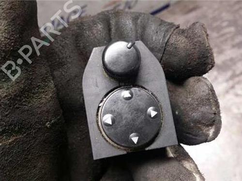 Commande retroviseurs AUDI A4 B5 (8D2) 1.9 TDI (90 hp) 31891135