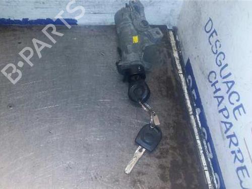 Used Switch SEAT IBIZA III (6L1) 1.4 16V (75 hp) 31896116