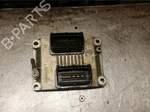 Used Electronic module Electronic module OPEL CORSA C (X01) 1.0 (F08, F68) (58 hp) 31889391 31889391