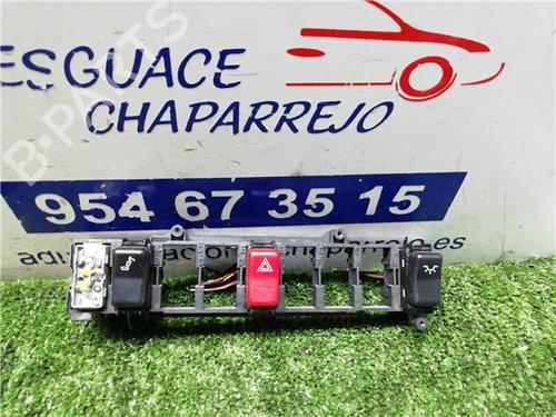 Used Warning switch MERCEDES-BENZ E-CLASS (W124) E 220 (124.022) (150 hp) 31897181