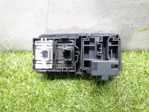 Switch RENAULT MEGANE III Hatchback (BZ0/1_, B3_) 1.2 TCe (BZ2B, BZ11) | BP33248810I30 - Image 2