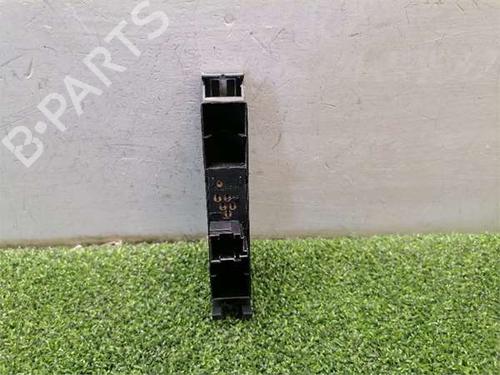 Left front window switch BMW 3 (E46) 320 d | BP39453406I27 - Image 2