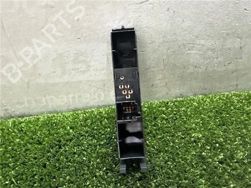 Left front window switch BMW 3 (E46) 320 d | BP33058528I27 - Image 2