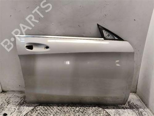 Used Right front door Right front door 37705390 37705390